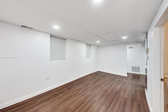Foto del edificio - 3515 N Wilton Ave