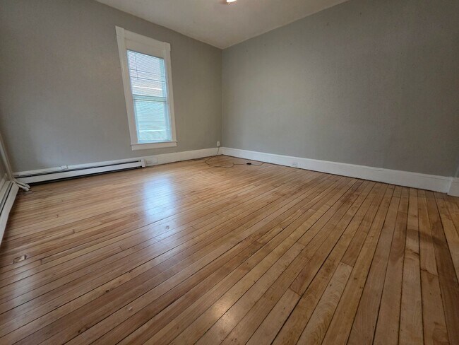 Building Photo - 519 N Barstow St