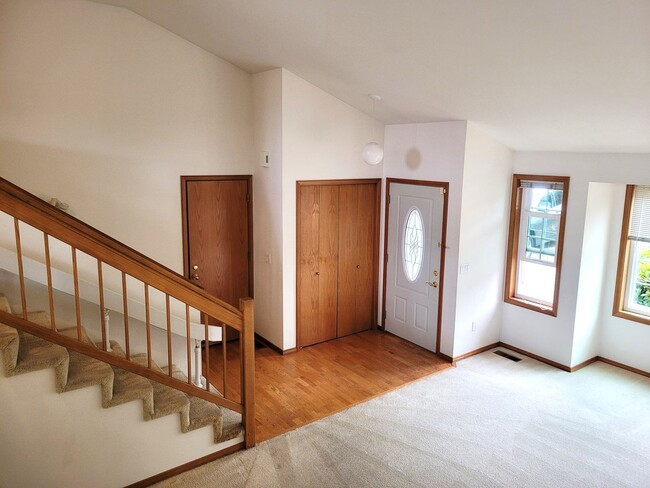 Building Photo - Charming Split-level 4 Bedroom Home - E Mc...
