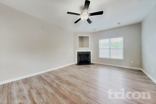 Foto del edificio - 4103 Laurel Creek Dr