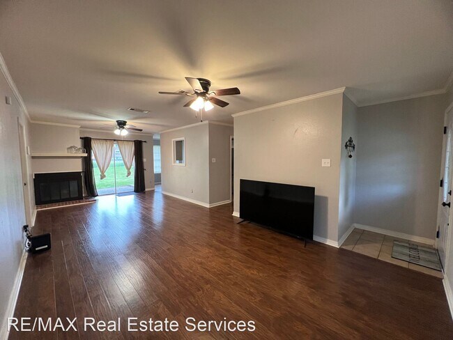 Building Photo - 3 br, 2 bath House - 2527 Tilman Drive