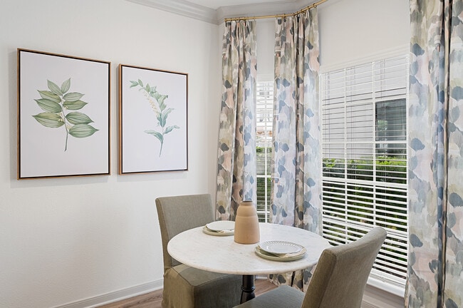 Foto del edificio - Cortland River Oaks