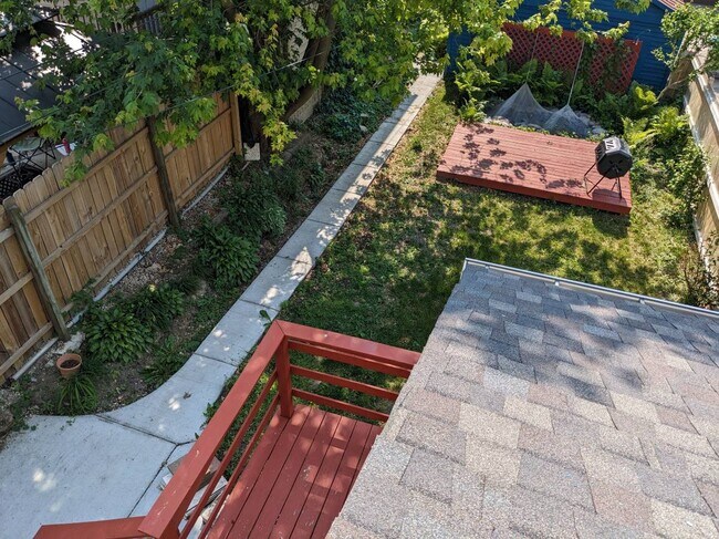 Building Photo - 2417 N Pierce St