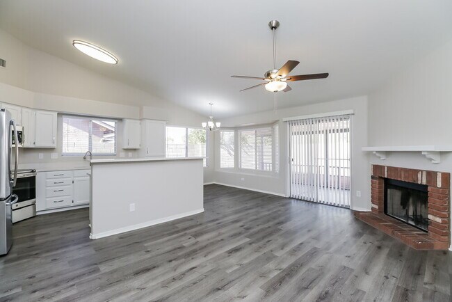 Foto del edificio - 6236 Colby St