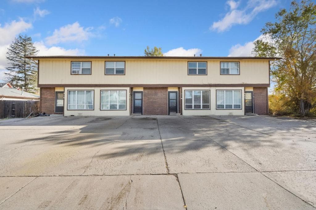 Primary Photo - 906 Hersinger Pl