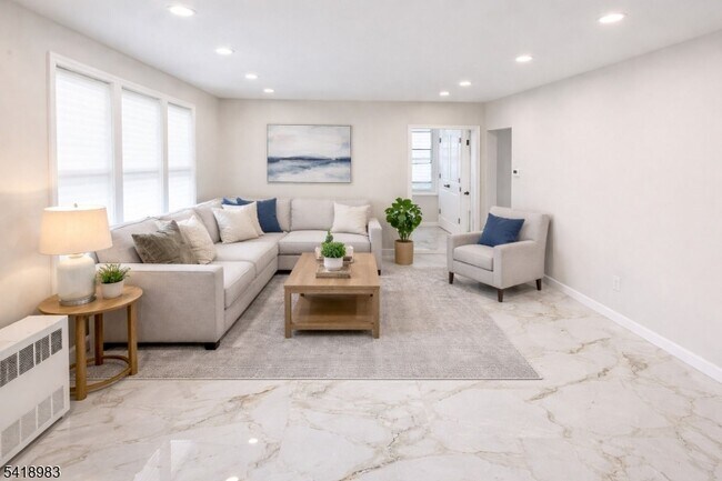 Foto del edificio - 310 Winans Ave