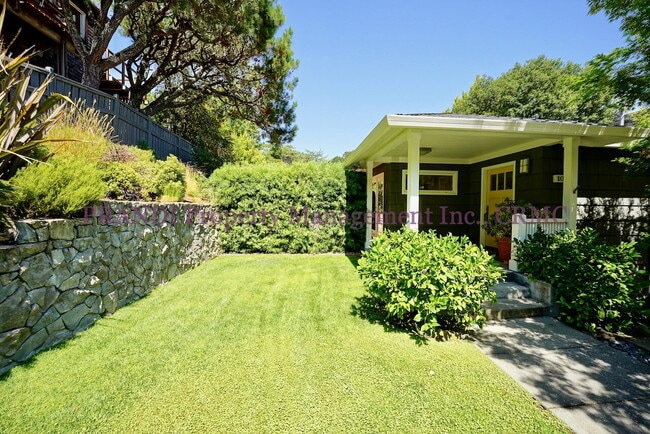 Building Photo - Stunning Seminary Gem, Modern Finishes & P...