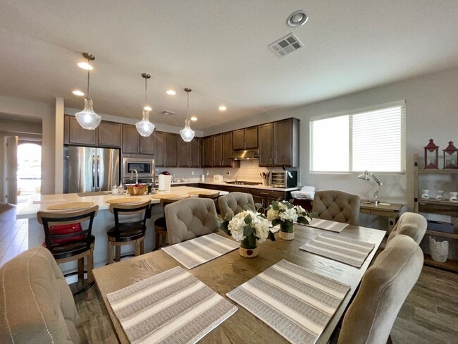 Building Photo - Fully Furnished Designer Home in Guard-Gated Rhodes Ranch – Short-Term Luxury Rental