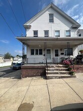 Building Photo - 2 E Fell St