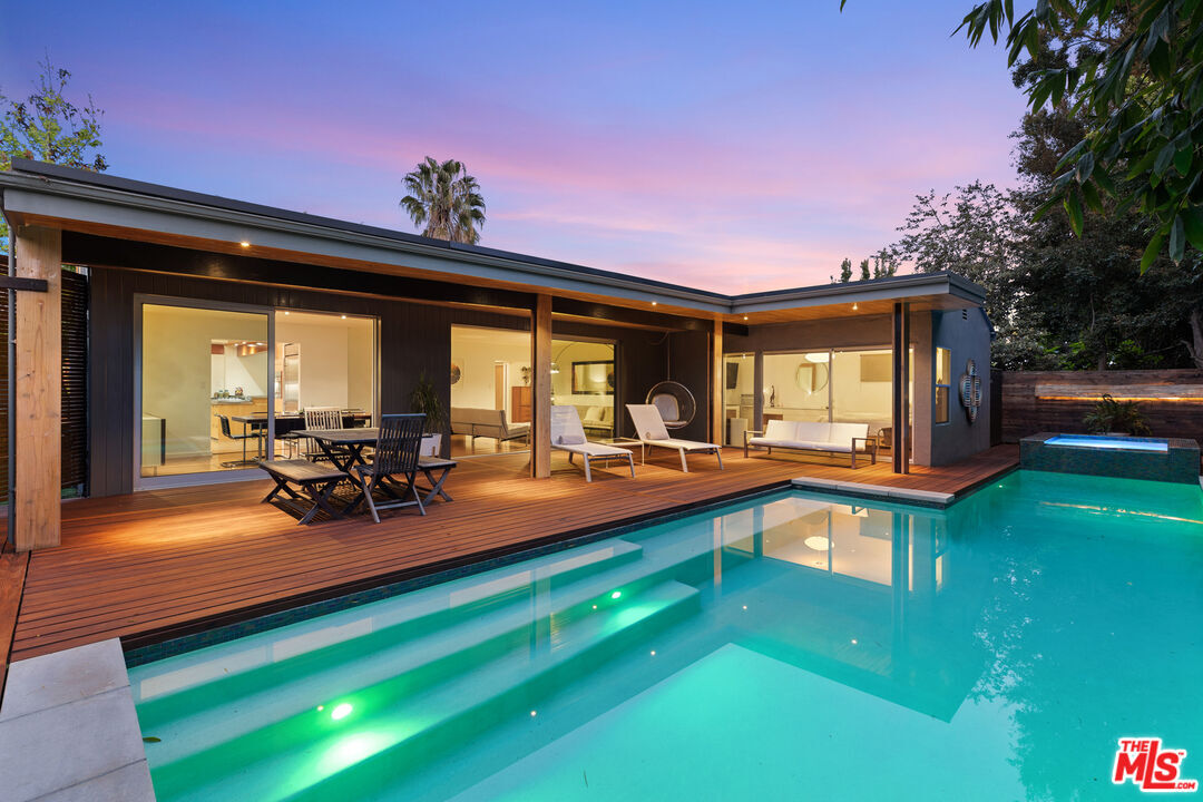 Primary Photo - 14840 Sunset Blvd