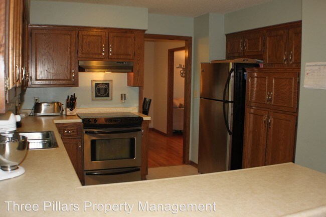 Building Photo - 4 br, 2.5 bath House - 1431 City View Ct NE