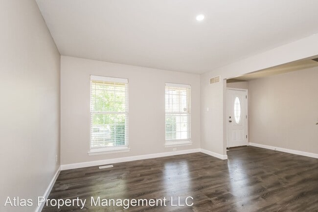 Building Photo - 4 br, 3 bath House - 3316 Walworth Way Drive