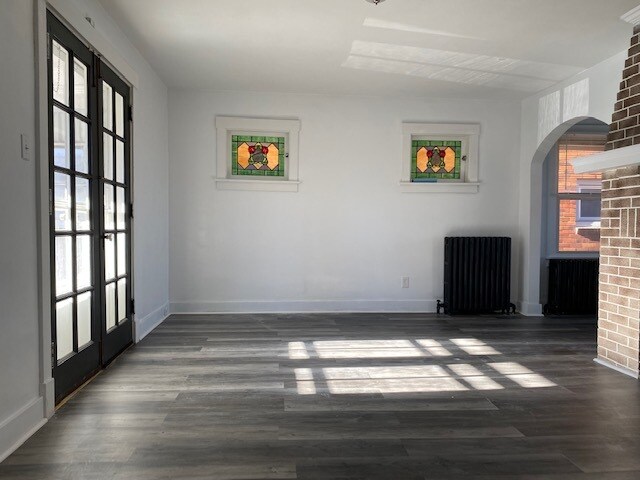 Foto del edificio - 2044 Pioneer Ave