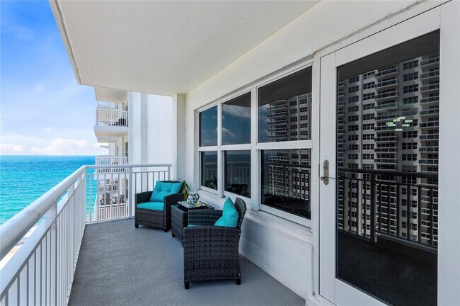 Foto del edificio - 3850 Galt Ocean Dr