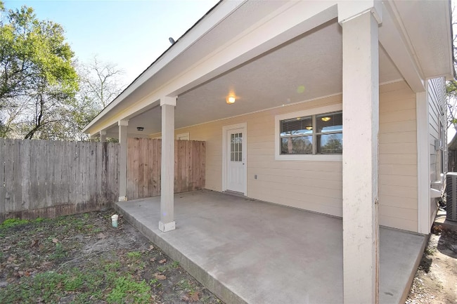 Building Photo - 504 Texas St