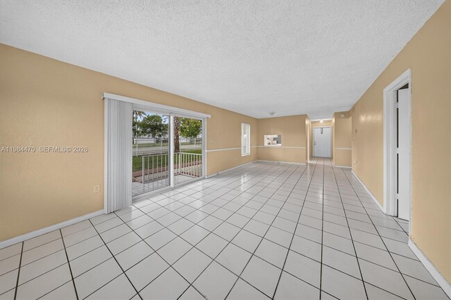 Building Photo - 505 NW 177th St