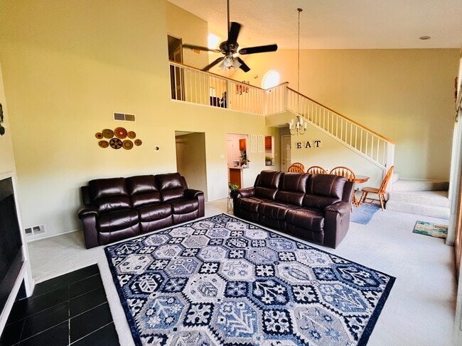 Building Photo - 659 Cimarron Trl