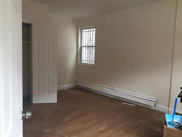 Foto principal - 316 Beach 84Th St