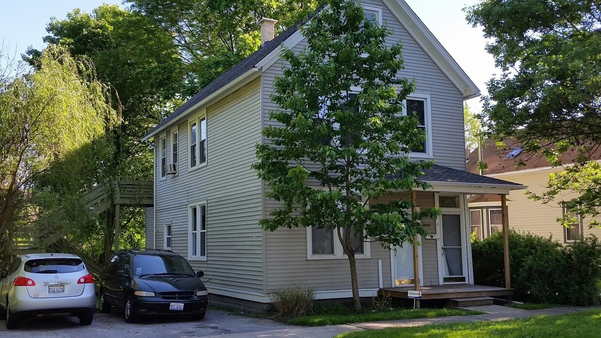 3609 216th Pl, Matteson, IL 60443 Apartments in Matteson, IL