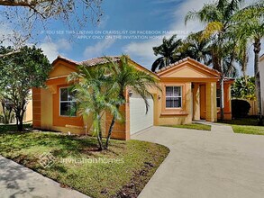 Building Photo - 6119 Oak Bluff Way