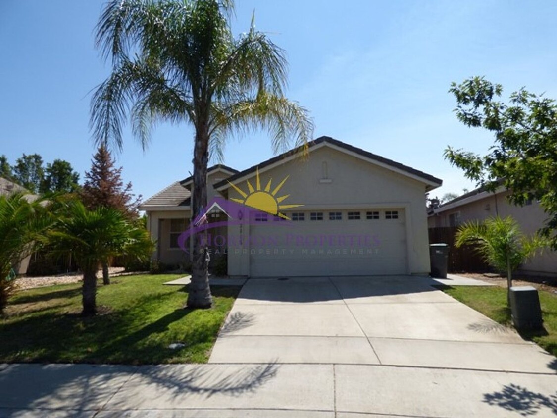 Foto principal - 3 Bed 2 Bath 1,160 sqft West Sacramento Home
