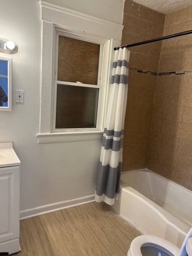 Foto del edificio - 853 E 155th St