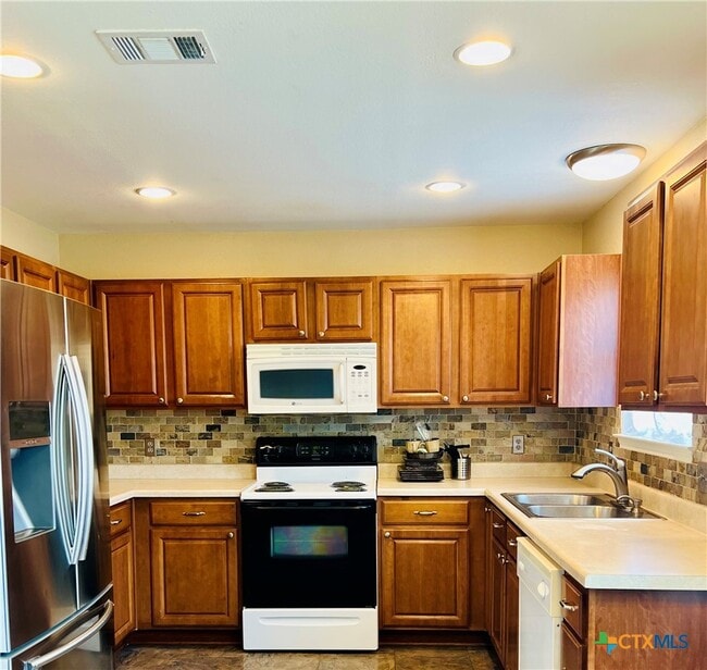 Building Photo - 8210 Sunset Trail