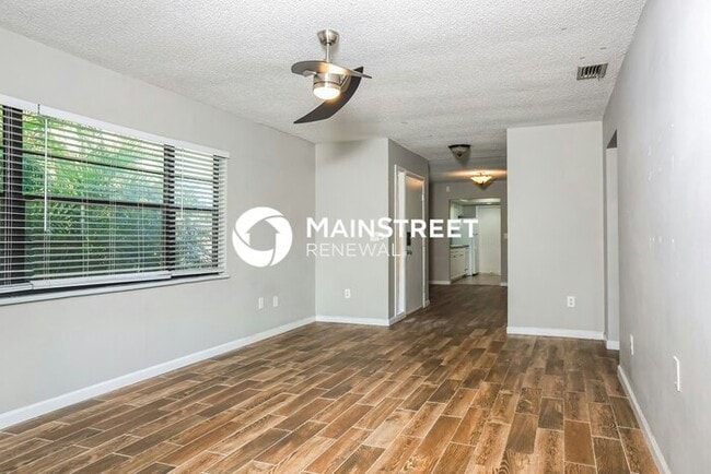 Building Photo - 3 Bedroom Pet-Friendly Home in Sarasota, F...