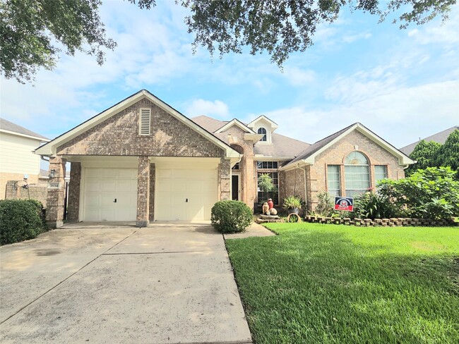 Building Photo - 2634 Shelby Dr
