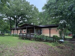 Building Photo - 12277 Hwy 31