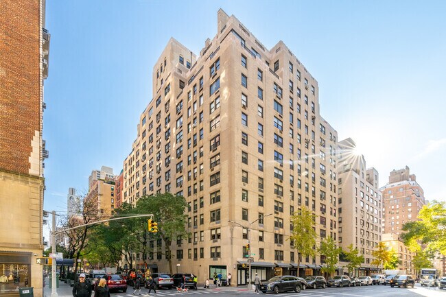 Building Photo - 39-47 E 87th St