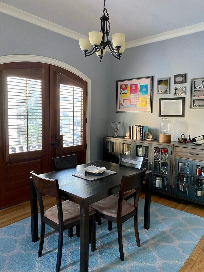 Foto del edificio - 384 16th St NW
