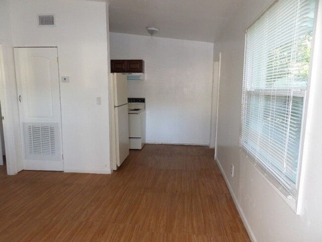 Foto del edificio - 1415 N Madison Ave