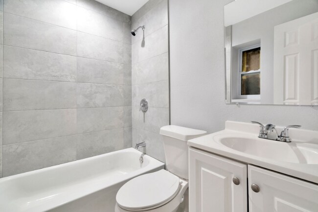 Foto del edificio - 8112 N Mulberry St