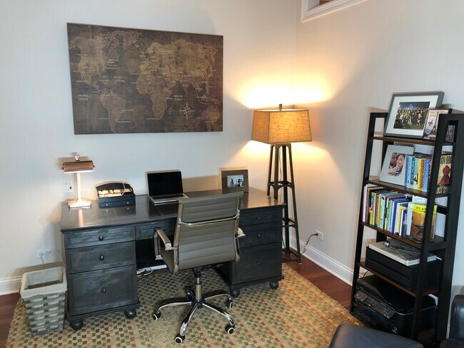 3rd Bedroom/Office - 2222 W Belmont Ave