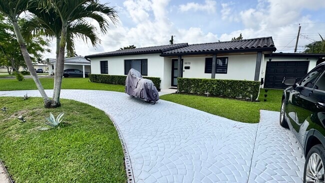 Building Photo - 9970 SW 13th Ter