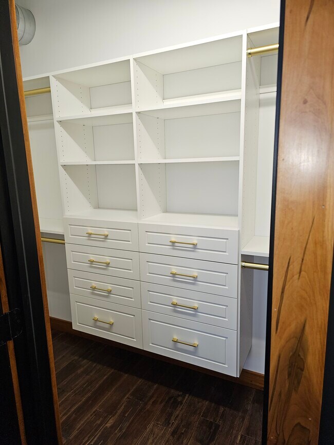 Foto del edificio - 98 Genesee St