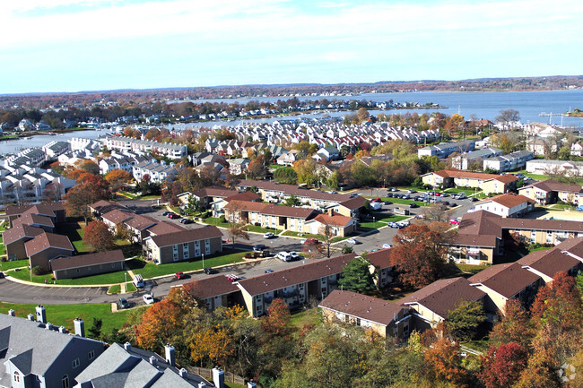 Vista área del complejo - Edgewater East/West