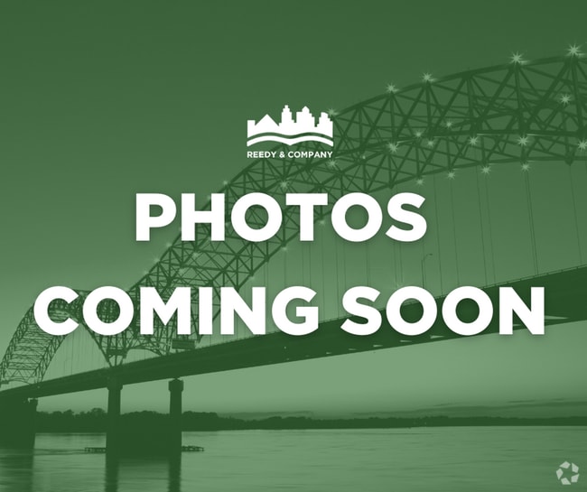 Building Photo - 852 N Holmes St