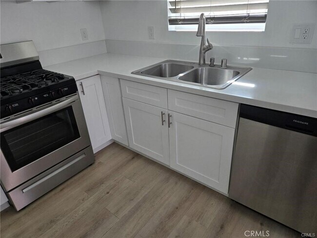 Foto del edificio - 1486 N Clybourn Ave