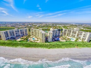 Building Photo - 300 Ocean Trail Way
