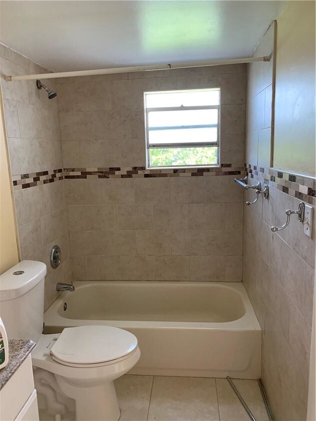 Foto principal - 7541 NW 16th St