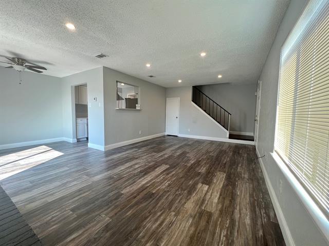 Building Photo - 3931 N Garland Ave