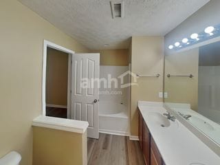 Building Photo - 8825 Cressent Glen Ct