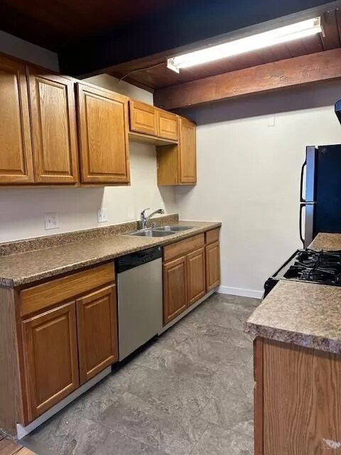Building Photo - 5150 Taku Dr
