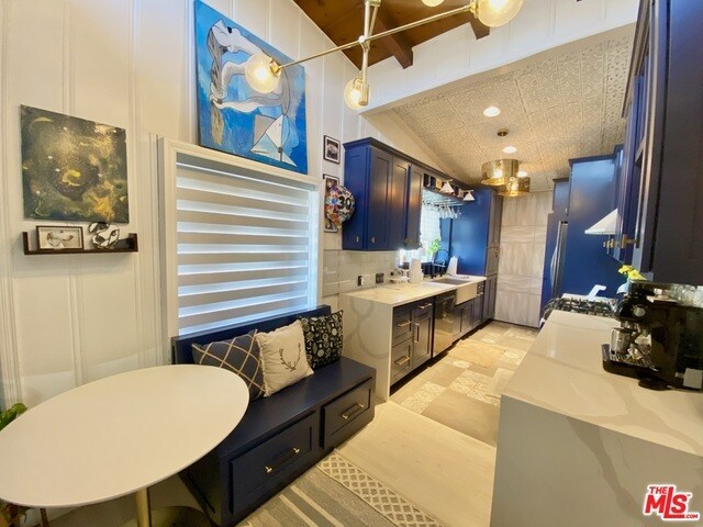 Foto del edificio - 12309 Arbor Pl