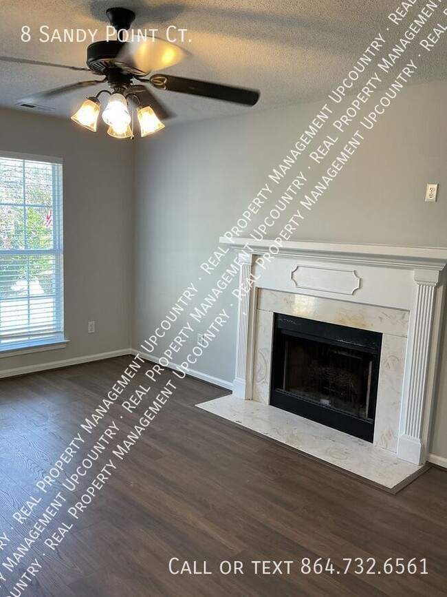 Photo - 8 Sandy Point Ct House