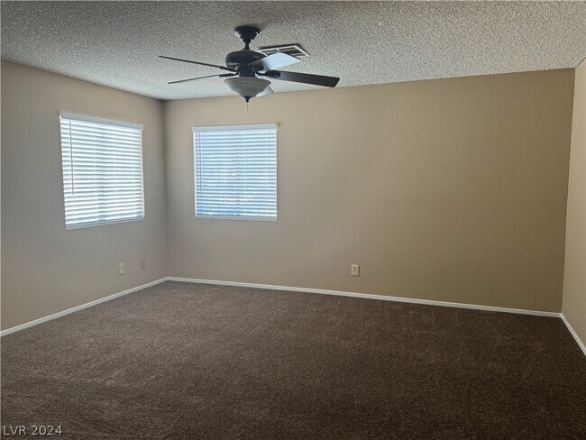 Foto del edificio - 7101 W Flowerridge Ln