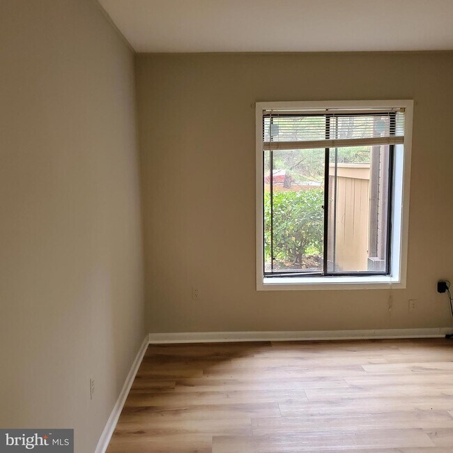 Foto del edificio - 6932 Hanover Pkwy