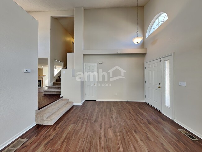 Building Photo - 4544 Espana Way
